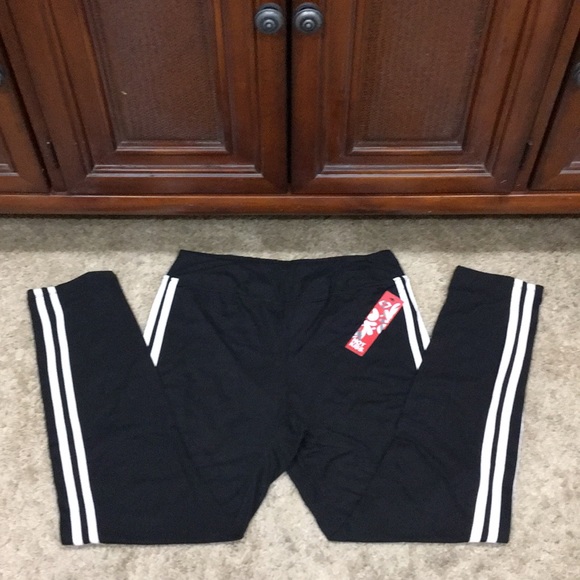 Hot Kiss Pants - 💯 HOT KISS 💯 COLLECTION SUPER STYLISH LEGGINGS